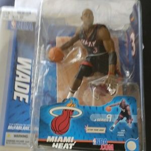 New Miami Heat Dwyane Wade FIgurine series 9